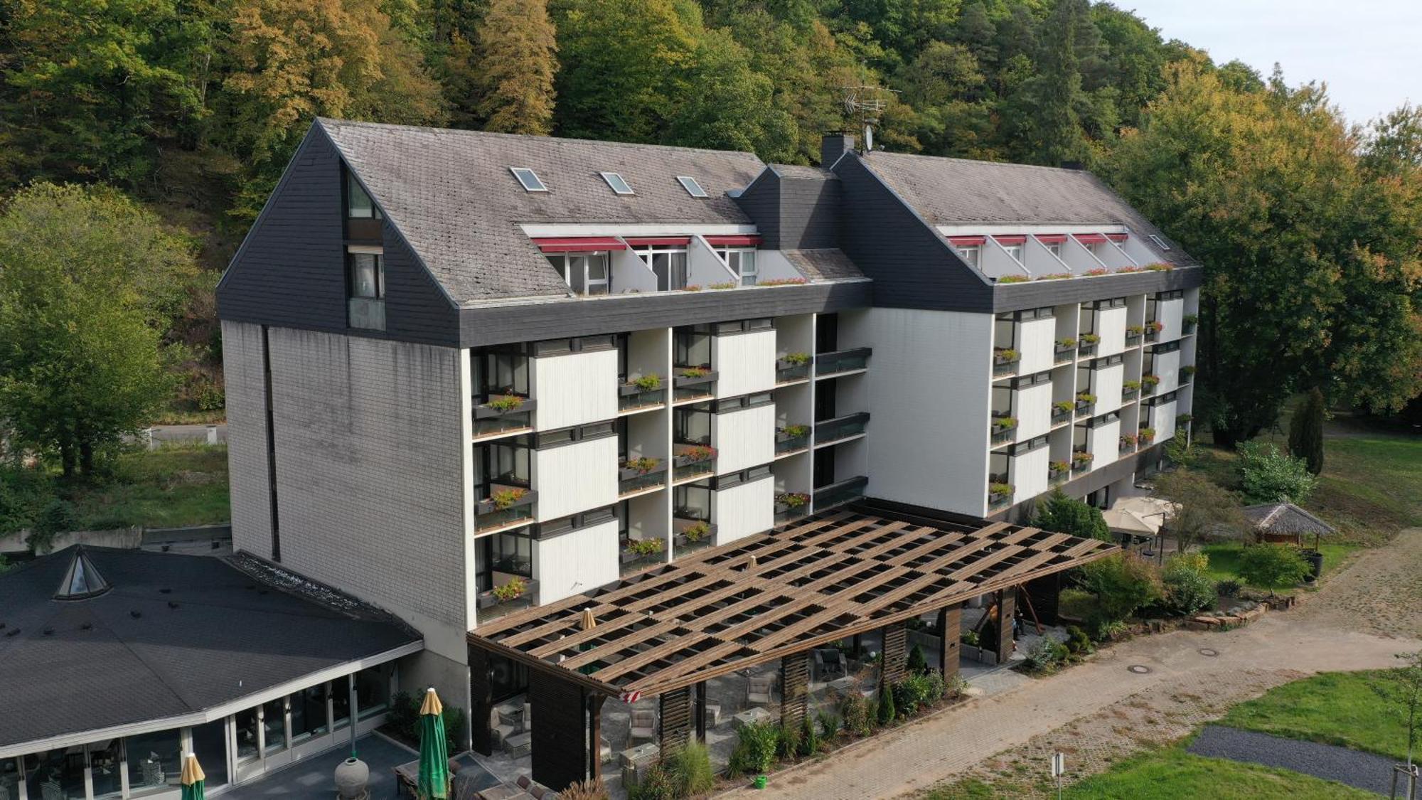 Hotel Luisenpark バート・ベルクツァーバーン エクステリア 写真
