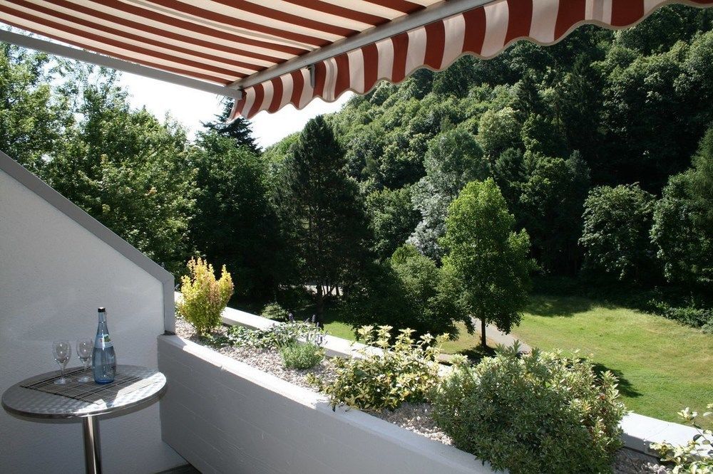 Hotel Luisenpark バート・ベルクツァーバーン エクステリア 写真